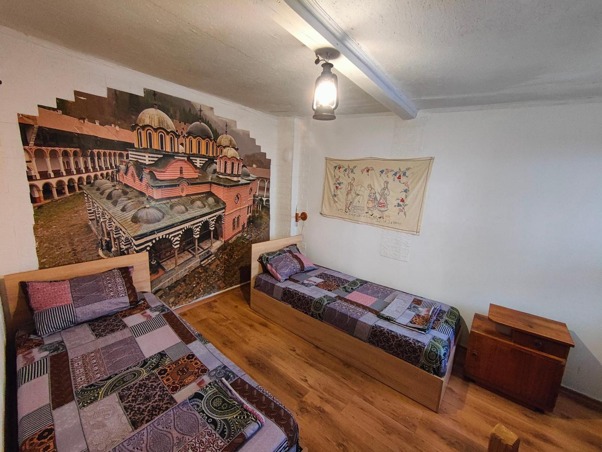 10 Coins Hostel & Tours София Экстерьер фото