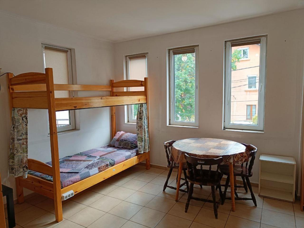10 Coins Hostel & Tours София Номер фото